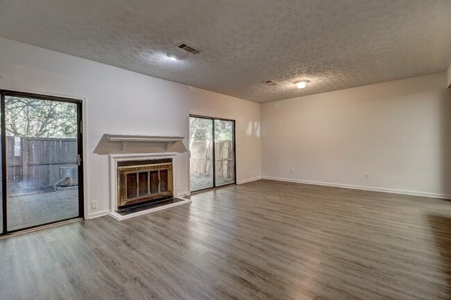 Photo - 1562 Circlestone Dr Apartment