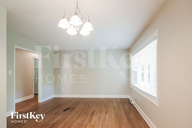 Building Photo - 7031 Ridgebrook Dr