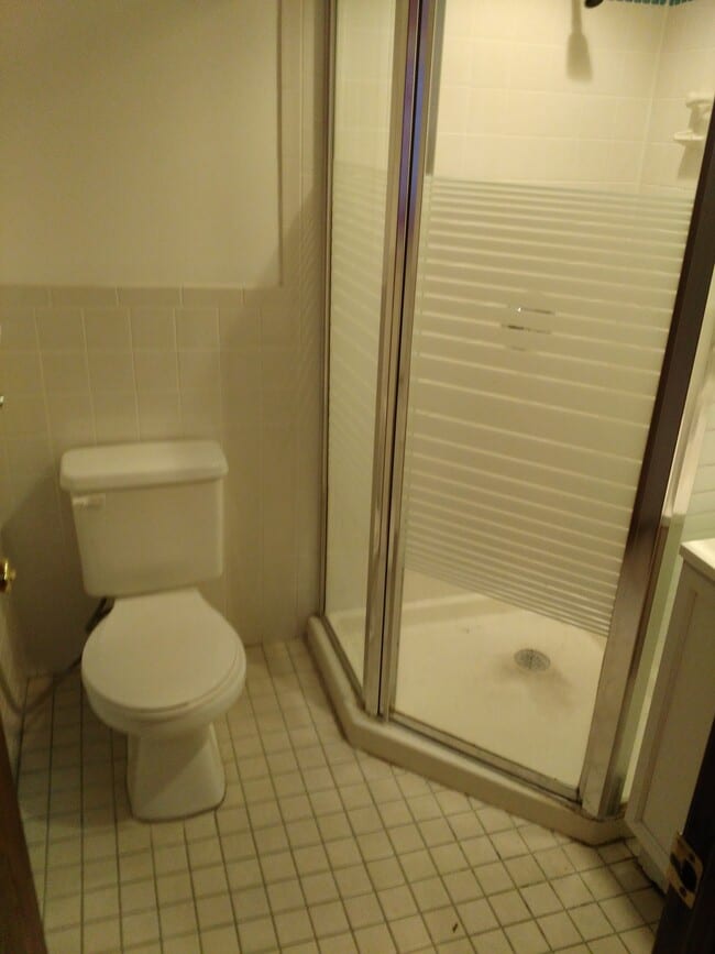 Building Photo - 8351 W 87th St