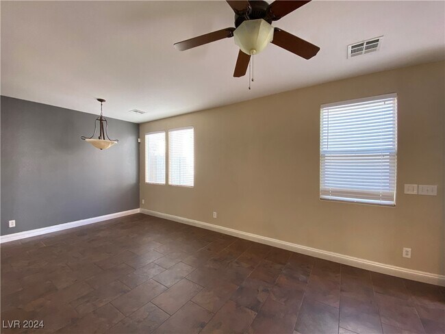 Building Photo - 9745 Maple Sugar Leaf Pl
