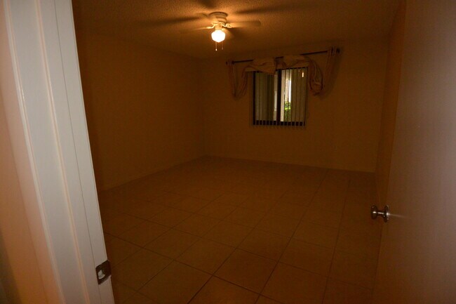 Foto del edificio - 3525 S Ocean Blvd