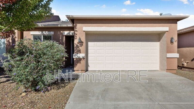Building Photo - 6737 E Hetley Pl