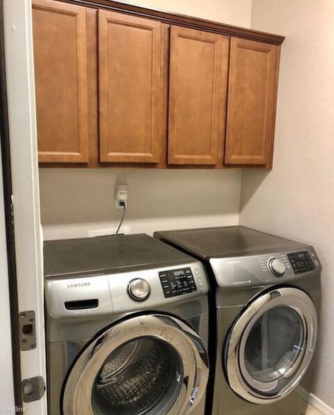 Foto del edificio - 3 br, 2 bath House - 1120 West Canyon Cree...