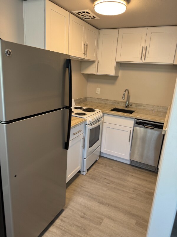 Foto del edificio - 4640 22nd Ave NE