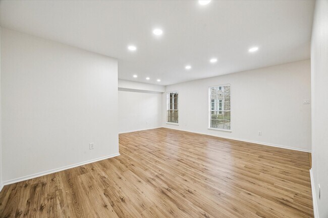 Foto del edificio - 357 N Post Oak Ln