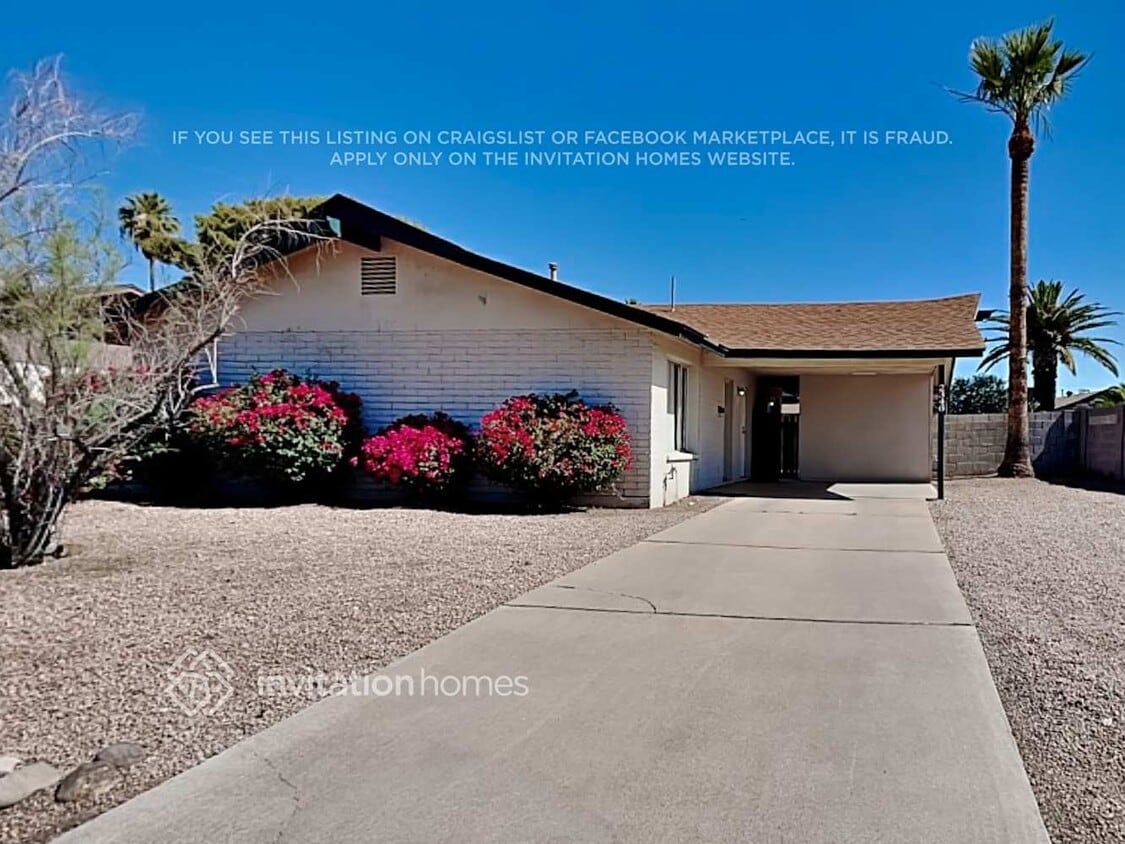 Primary Photo - 2346 E Riviera Dr