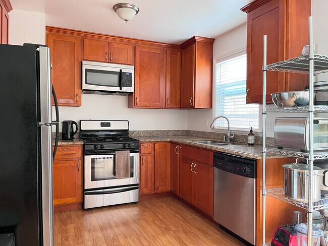 Kitchen - 56 Morton Dr
