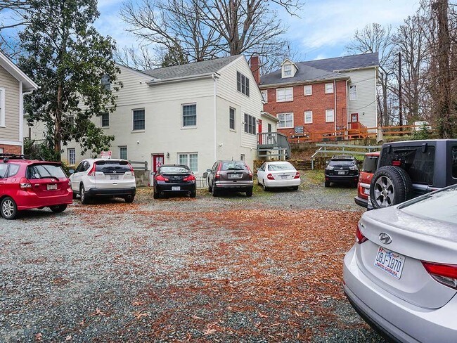 Foto del edificio - 319 McCauley St