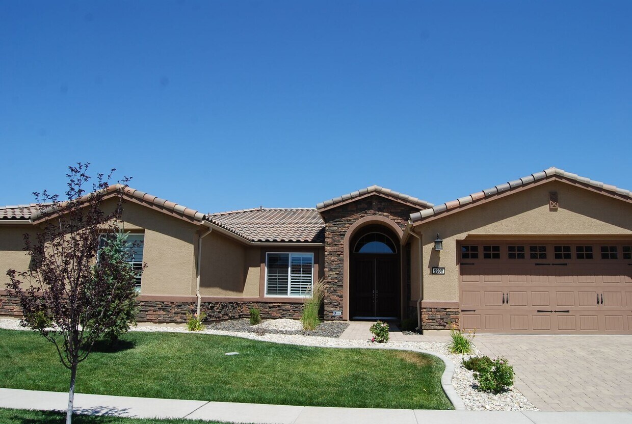 Primary Photo - Stunning Single-Level Toll Bros. Home in G...