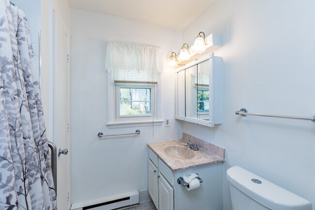 Foto del edificio - 2800 Glen Isle Rd