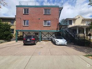 Building Photo - 1140 N Downing St