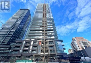 Building Photo - 110 Broadway Ave