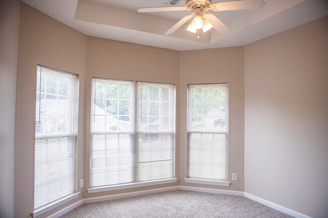 Foto del edificio - 1168 Lake Greenwood Dr
