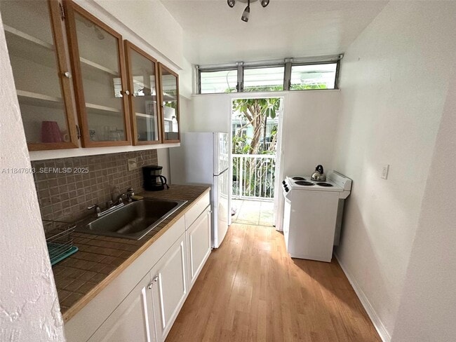 Building Photo - 1400 Pennsylvania Ave