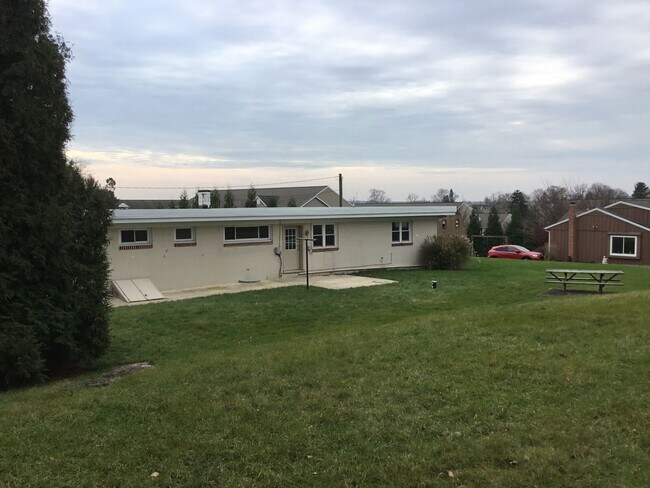 Foto del edificio - 803 Burkey Lane, Ephrata, PA 17522