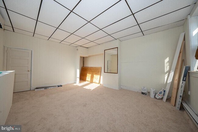 Building Photo - 5023 Woodland Ave
