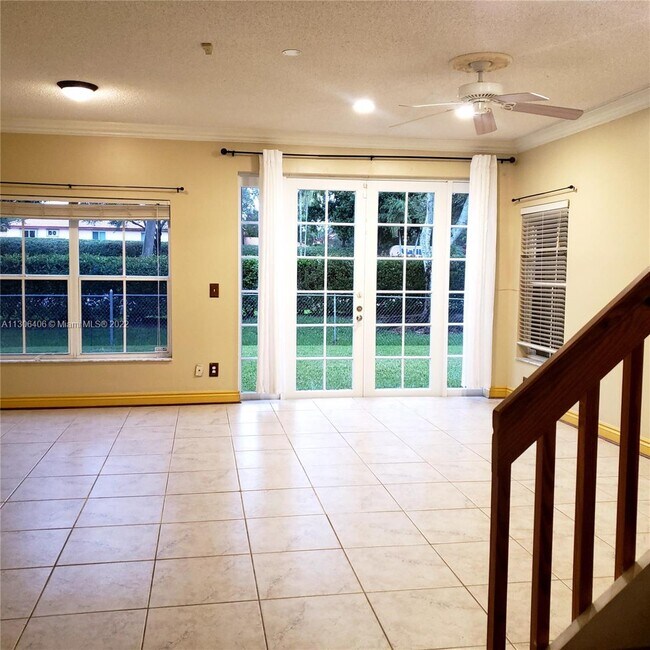Building Photo - 170 NW 207th Way
