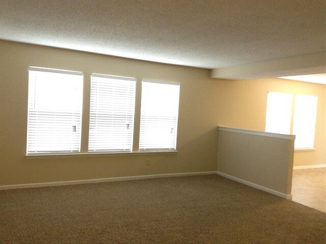 Building Photo - 2258 Westmere Drive