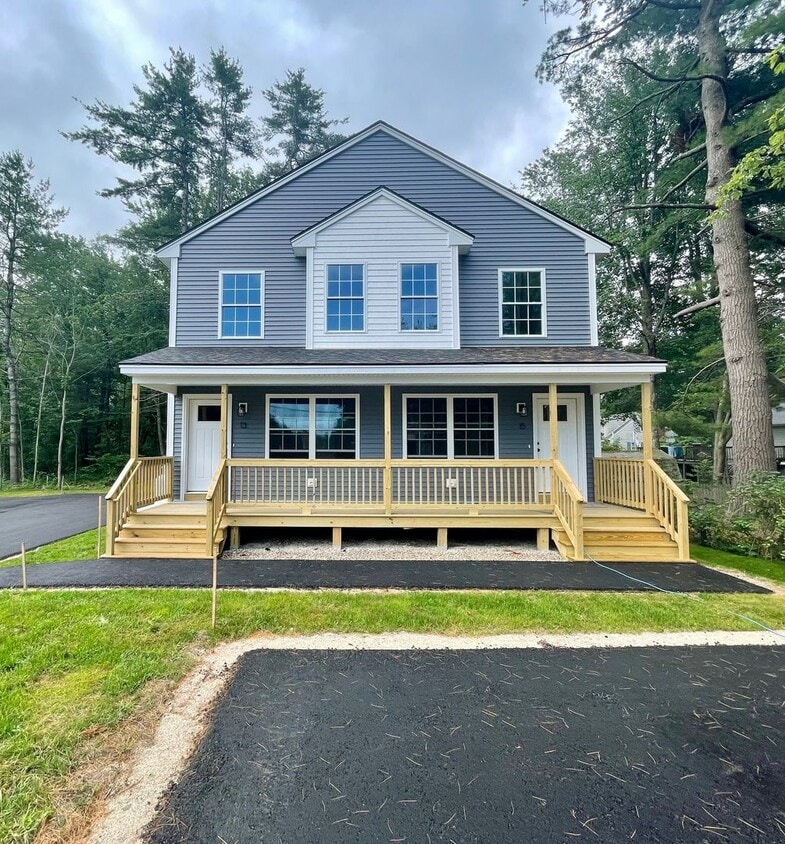 1315 Kassey Way Unit 15, Westbrook, ME 04092 Room for Rent in