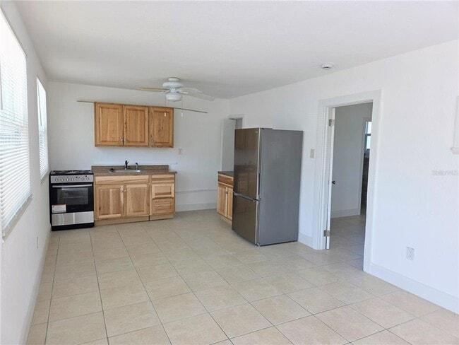 Foto del edificio - 6931 Hibiscus Ave S