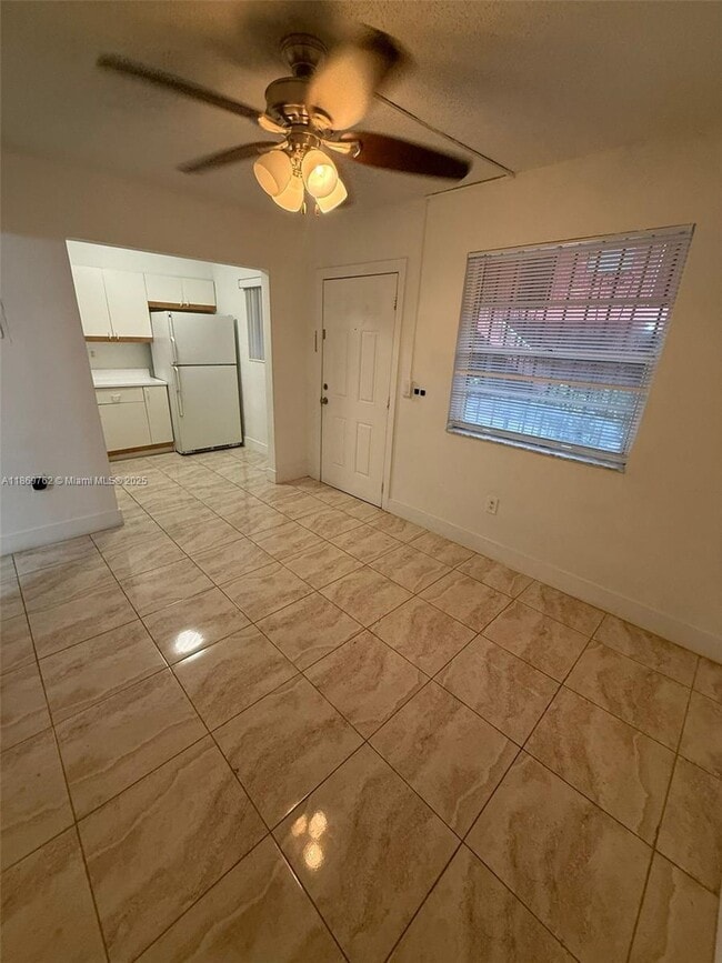 Building Photo - 747 NW 13th Ave