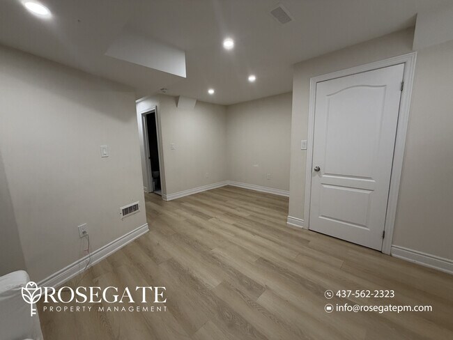 Photo du bâtiment - Cozy Studio Basement Apartment with Flat-Fee Utilities – Brampton