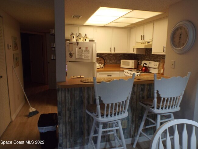 Building Photo - 915 Sonesta Ave NE