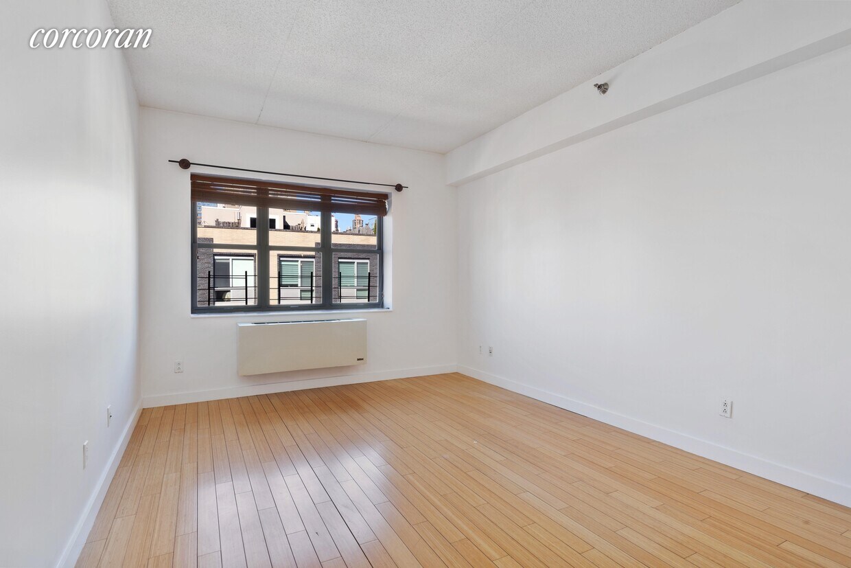 Primary Photo - 516 W 47th St