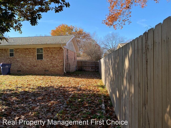 Foto del edificio - 4 br, 3 bath House - 1901 S 72nd Street