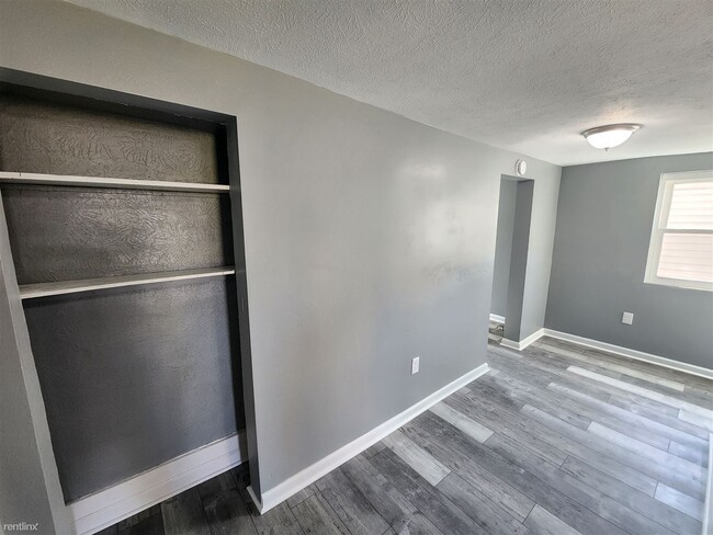 Building Photo - 1 br, 1 bath Duplex - 540 Reed Street 1
