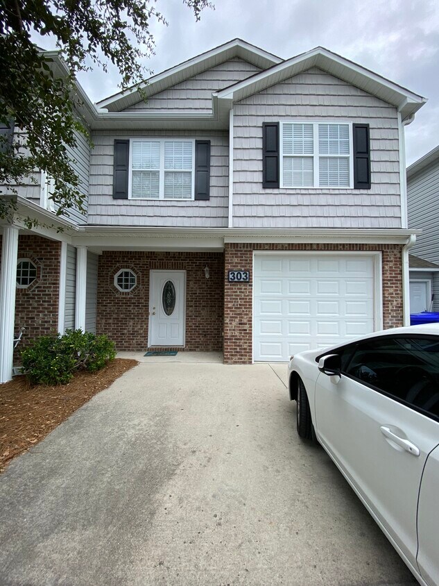 303 Triton Ln, Surf City, NC 28445 House for Rent in Surf City, NC