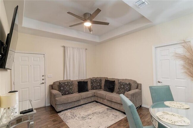 Foto del edificio - 10 N Hester St