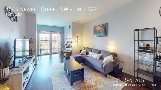Foto del edificio - 8045 Newell St