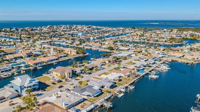 Foto del edificio - 5056 Galleon Ct