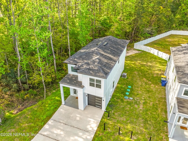 Foto del edificio - 8912 Hogan Rd