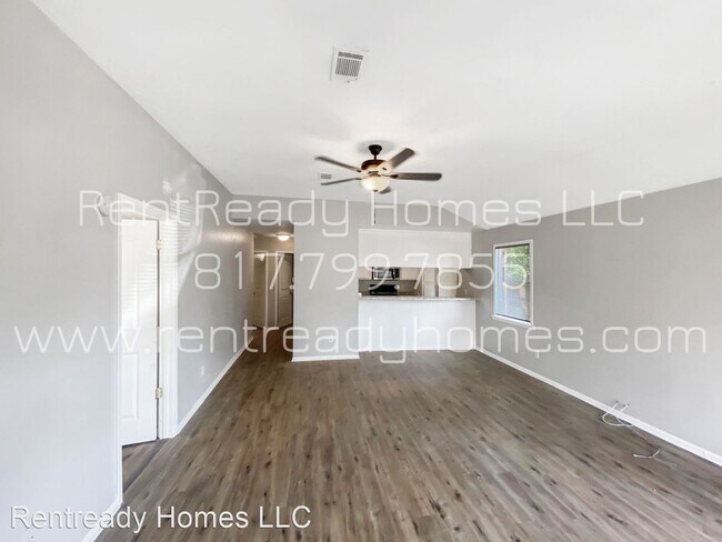 Foto del edificio - 3 br, 2 bath House - 1118 Bittle Ln