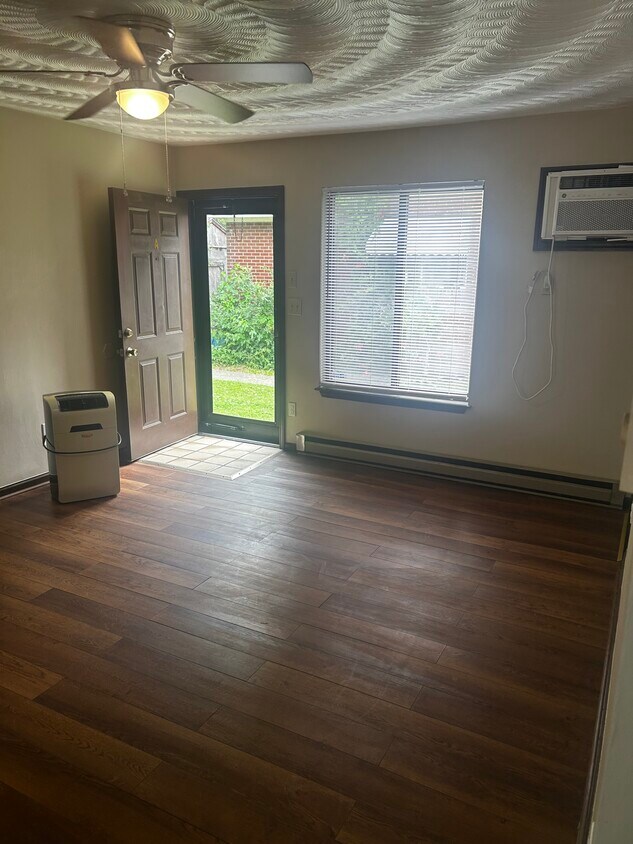 Foto principal - 2804 Myrtle Ave