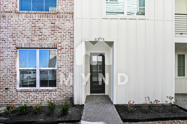 Building Photo - 6303 Paddington Bend Dr