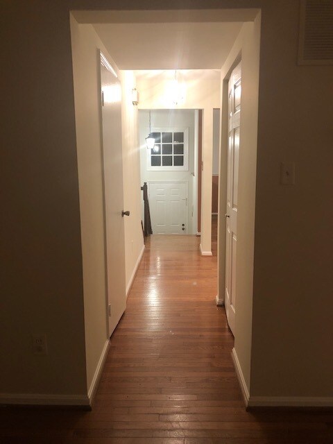 Building Photo - 5231 Cannes Ct
