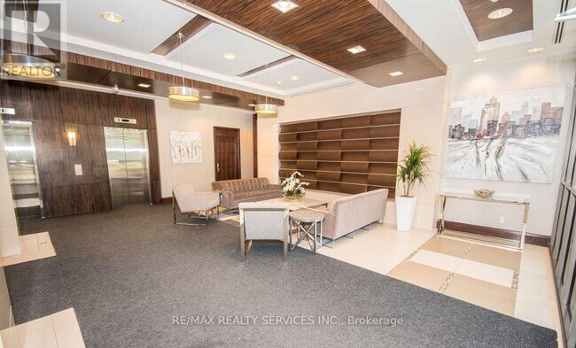 Building Photo - 339 Rathburn Rd W