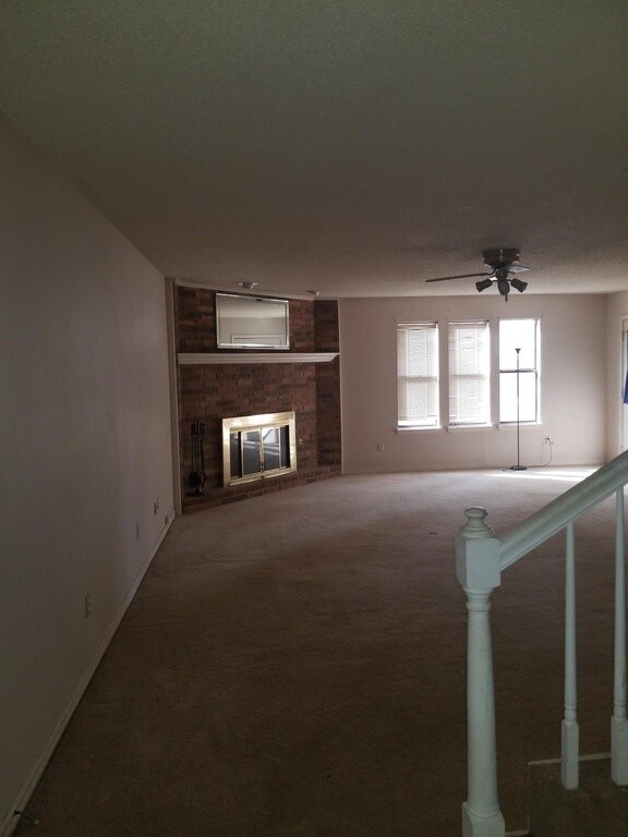 Building Photo - 3 Yazoo Cir