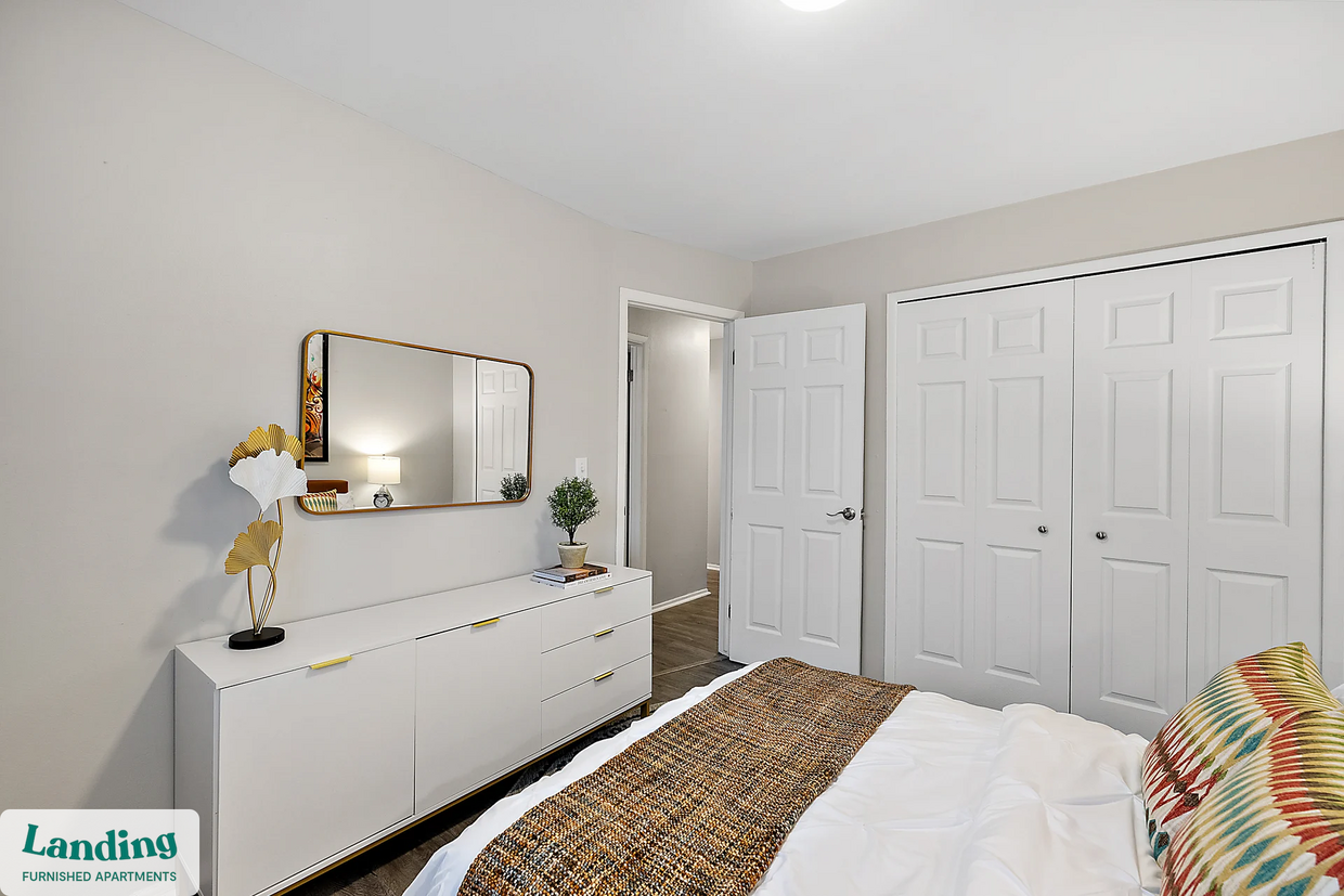 Foto principal - 2572 Carpenter Rd