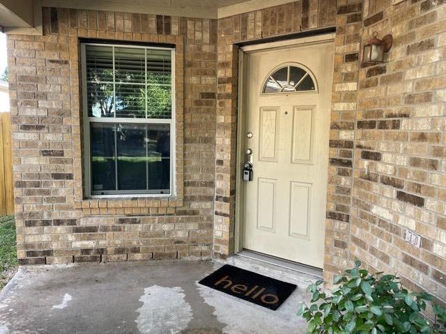 Foto del edificio - 2851 Sandberry Dr