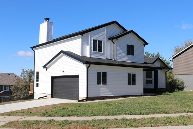 Building Photo - 2202 N 150th Ave