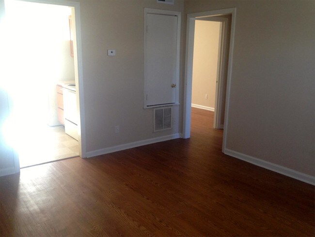 Building Photo - 1437 Landis Ave