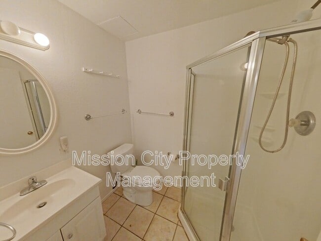 Building Photo - 1421 Bath St