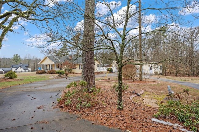 Building Photo - 14605 Cogburn Rd