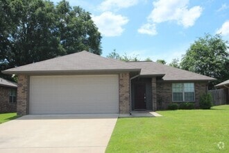 Building Photo - 19402 King Ranch Dr