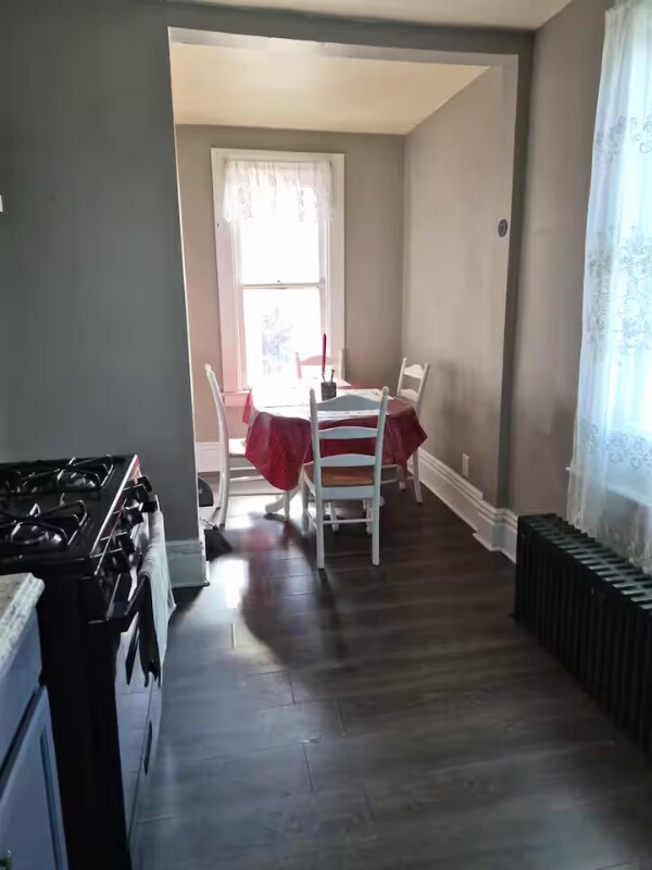 Building Photo - 869 Kenneth Ave