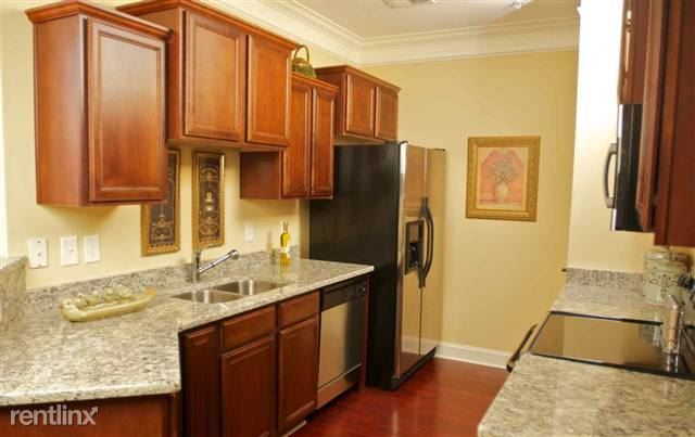 Building Photo - 100 Ella Kinley Cir